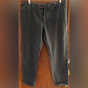 Brunello Cucinelli lightweight cotton 5 pocket jeans.